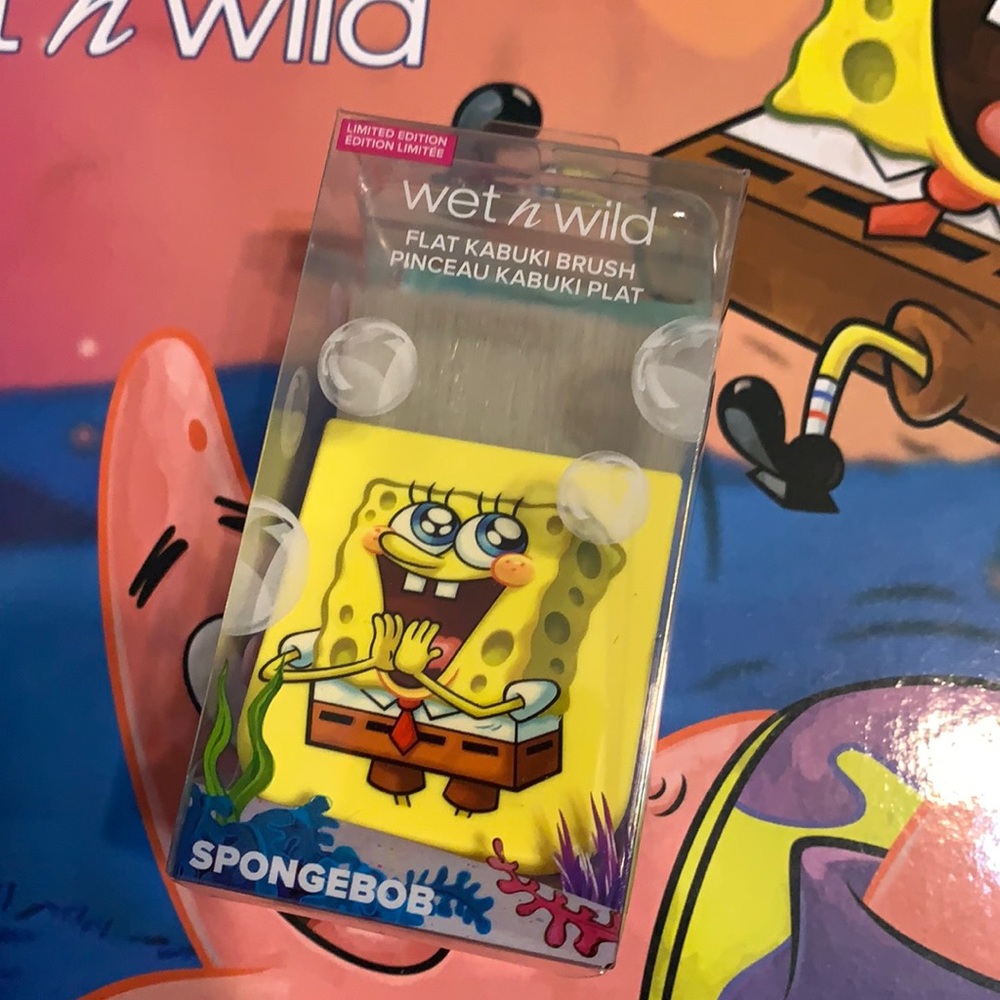 Spongebob makeup brush